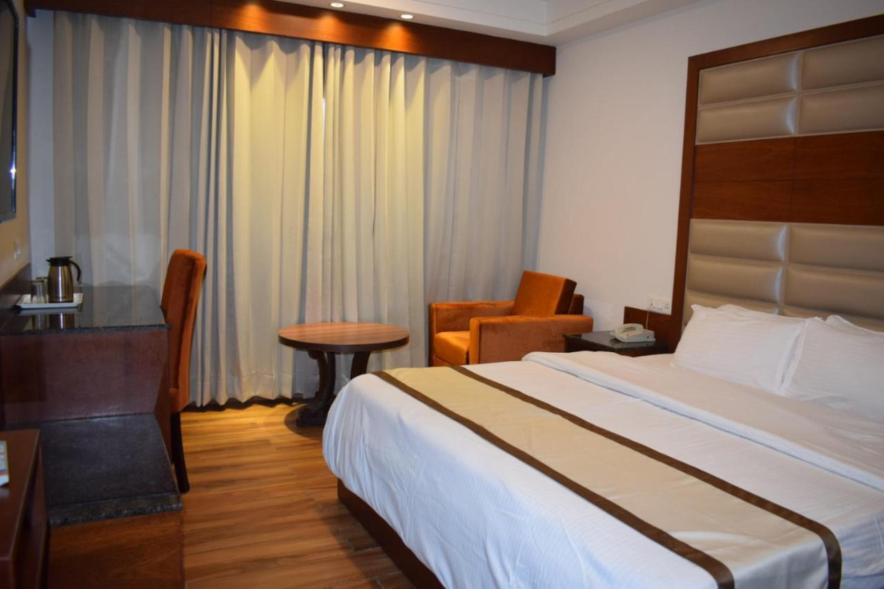 Hotel Ambica Katra Katra  Esterno foto
