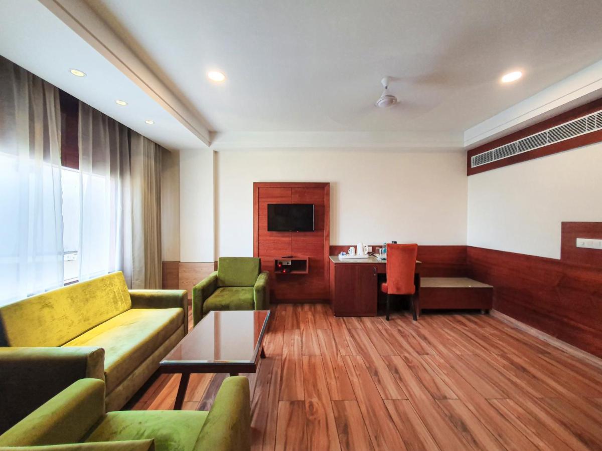 Hotel Ambica Katra Katra  Esterno foto