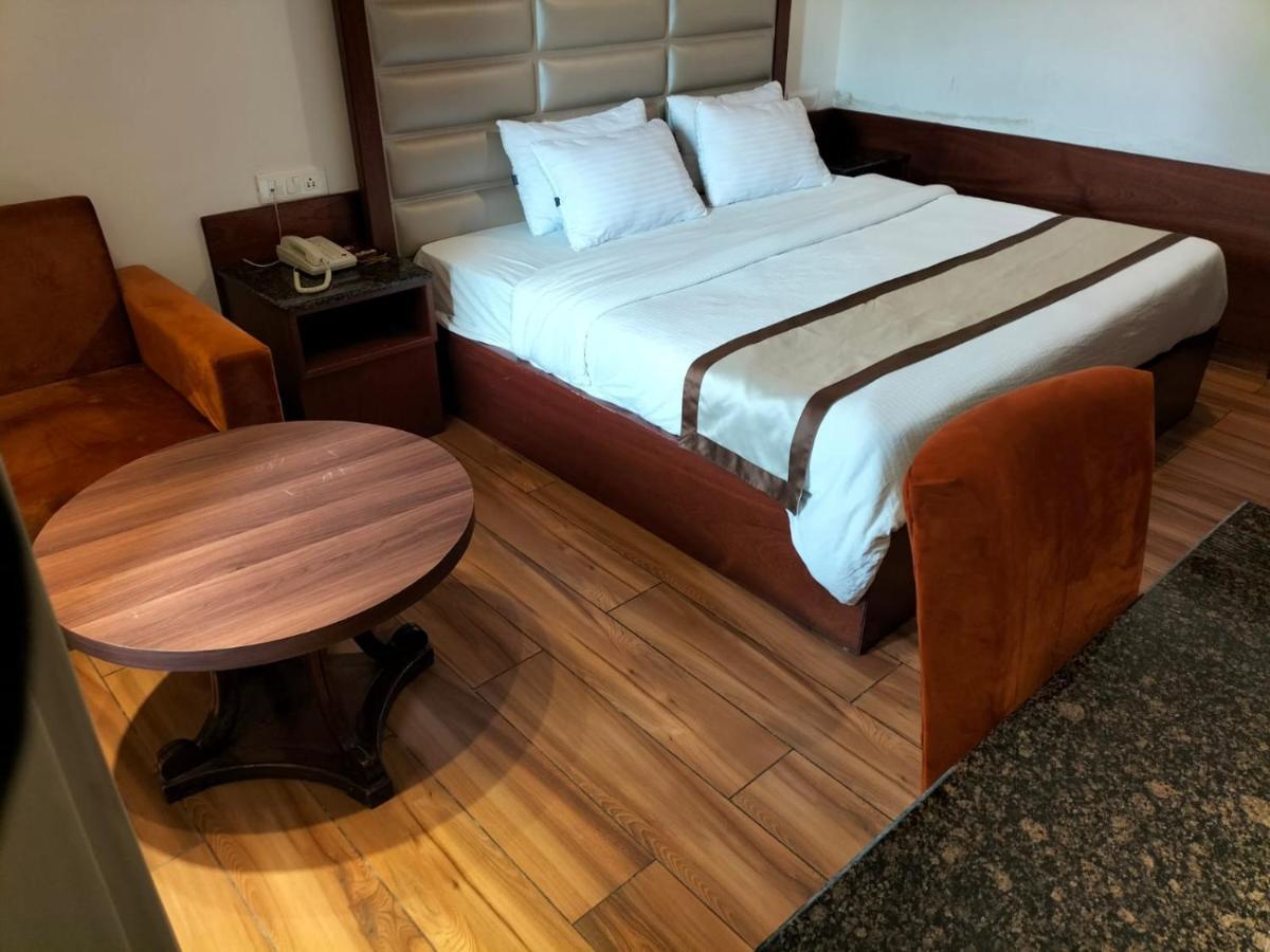 Hotel Ambica Katra Katra  Esterno foto