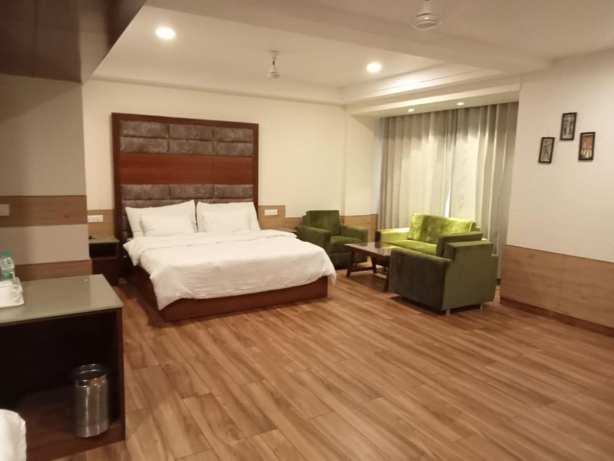 Hotel Ambica Katra Katra  Esterno foto