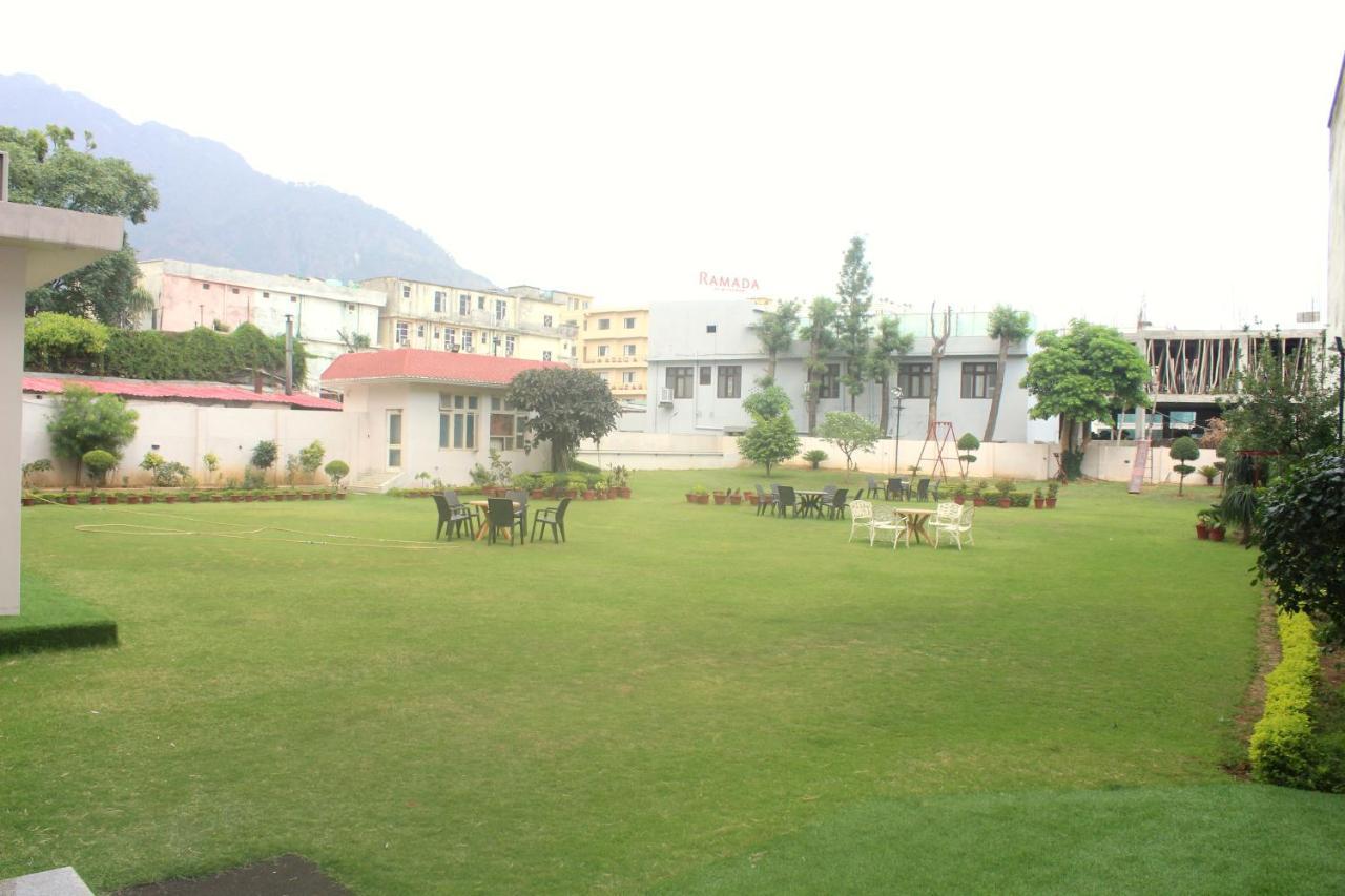 Hotel Ambica Katra Katra  Esterno foto