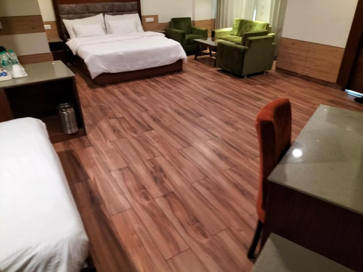 Hotel Ambica Katra Katra  Esterno foto