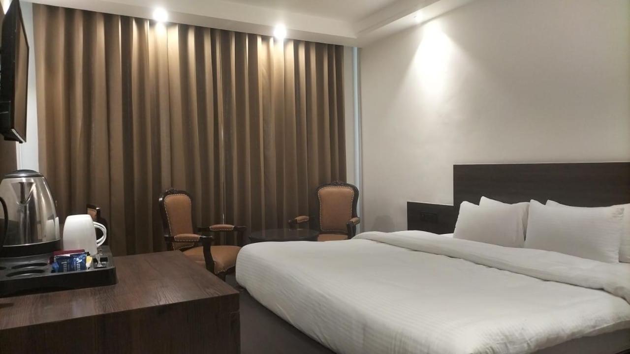 Hotel Ambica Katra Katra  Esterno foto
